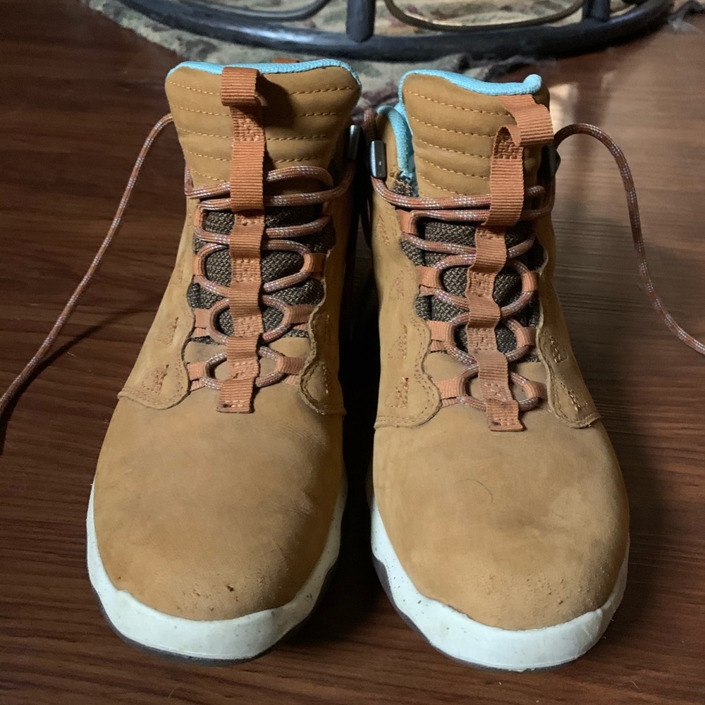 Teva arrowroot kid mid hiking boot